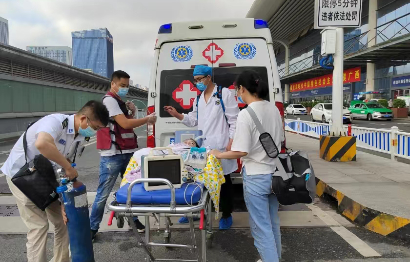 喀什救护车出租公司